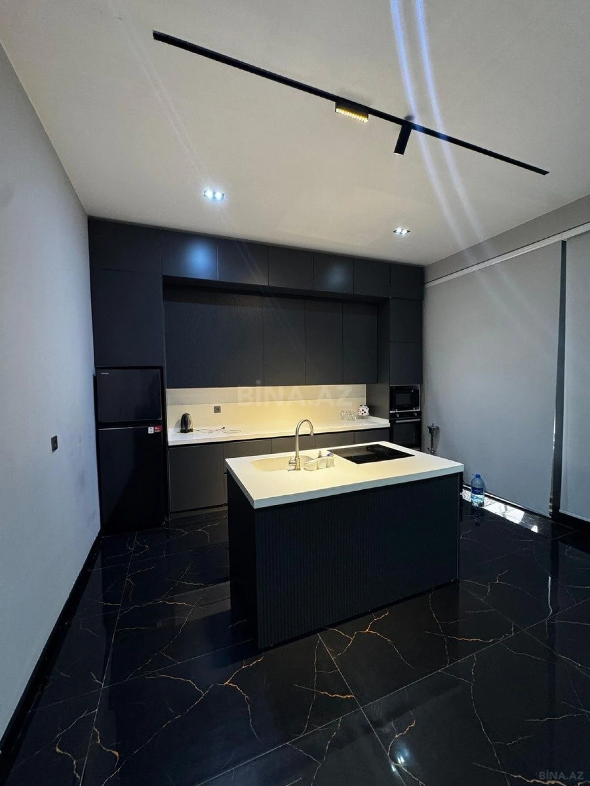 Kirayə verilir 4 otaqlı həyət evi 500 m²