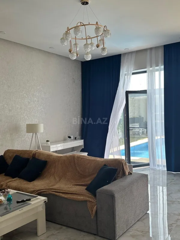 Kirayə verilir 4 otaqlı həyət evi 180 m²