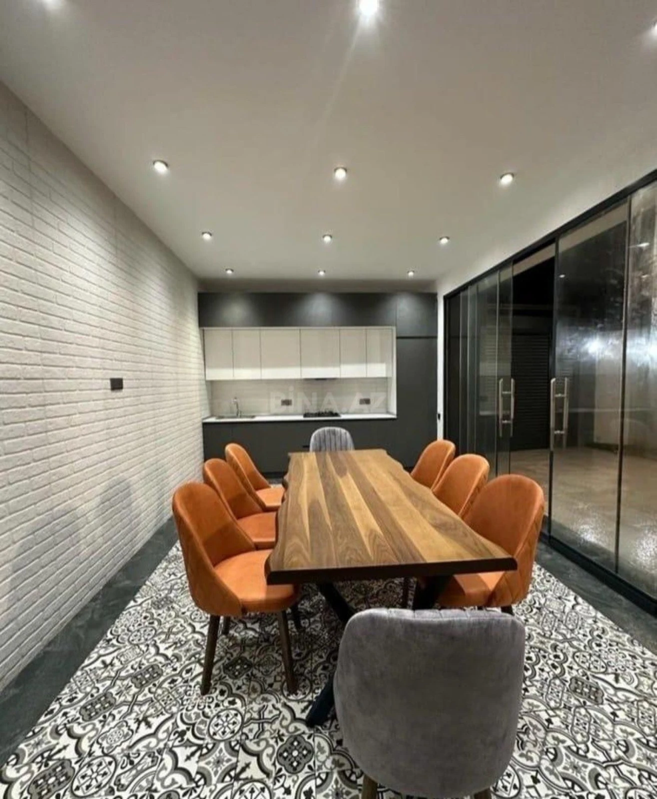 Kirayə verilir 4 otaqlı həyət evi 250 m²