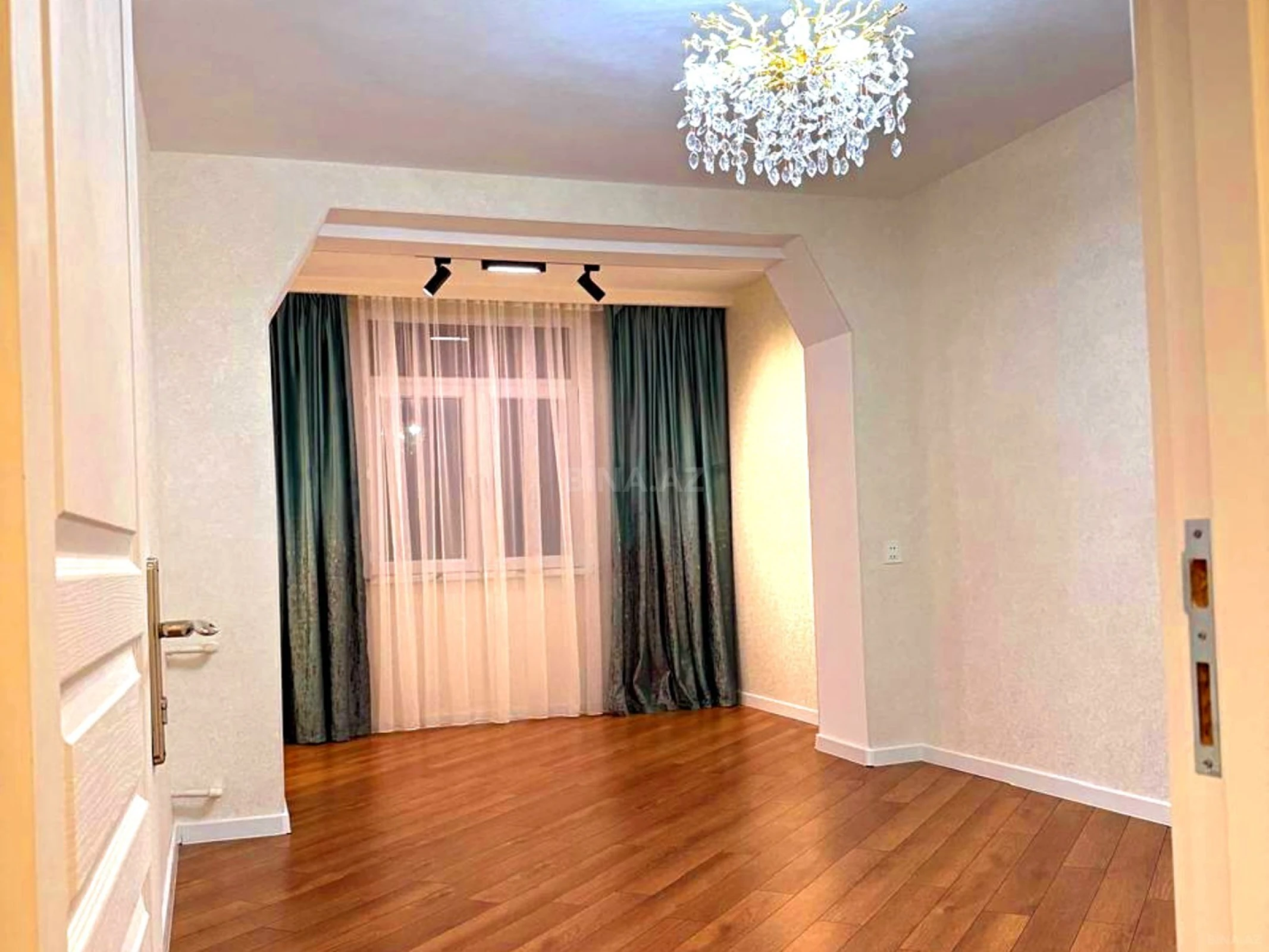 Satılır 2 otaqlı mənzil 55 m²