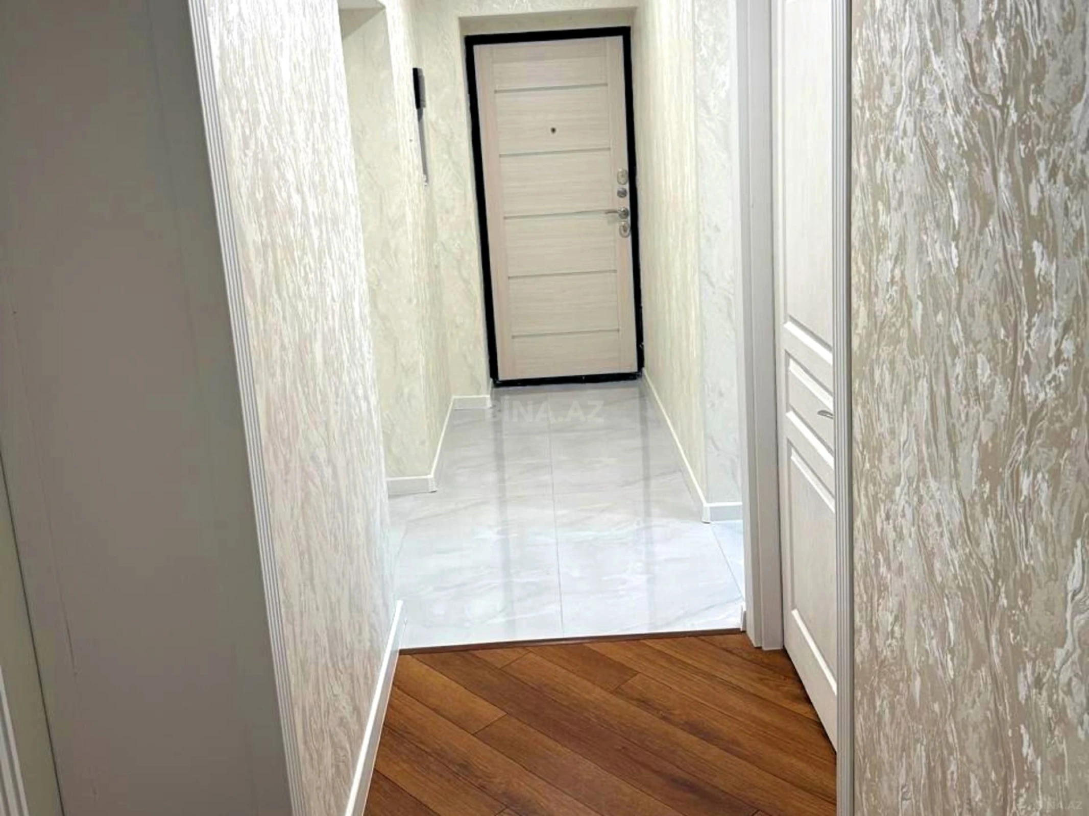 Satılır 2 otaqlı mənzil 55 m²