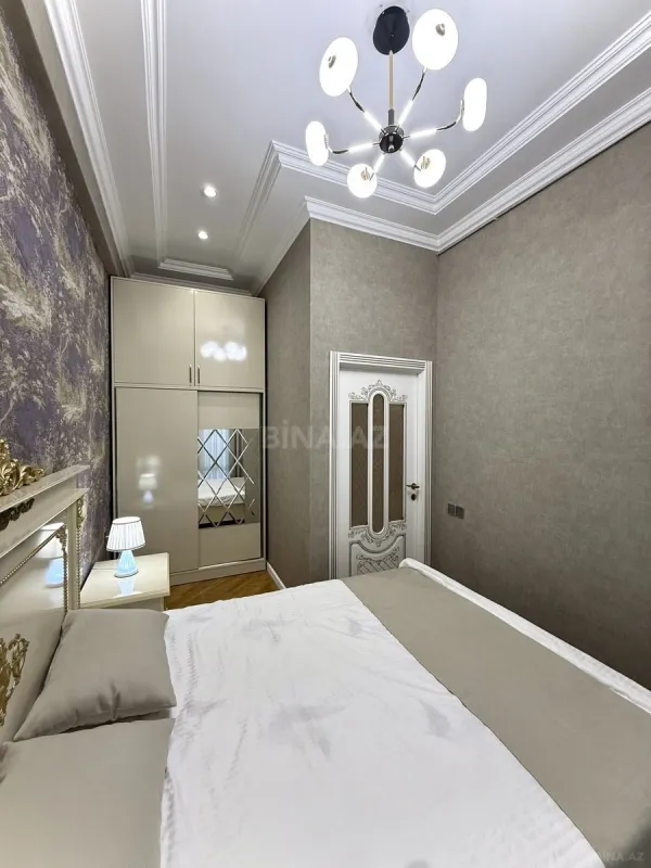 Satılır 2 otaqlı mənzil 58 m²