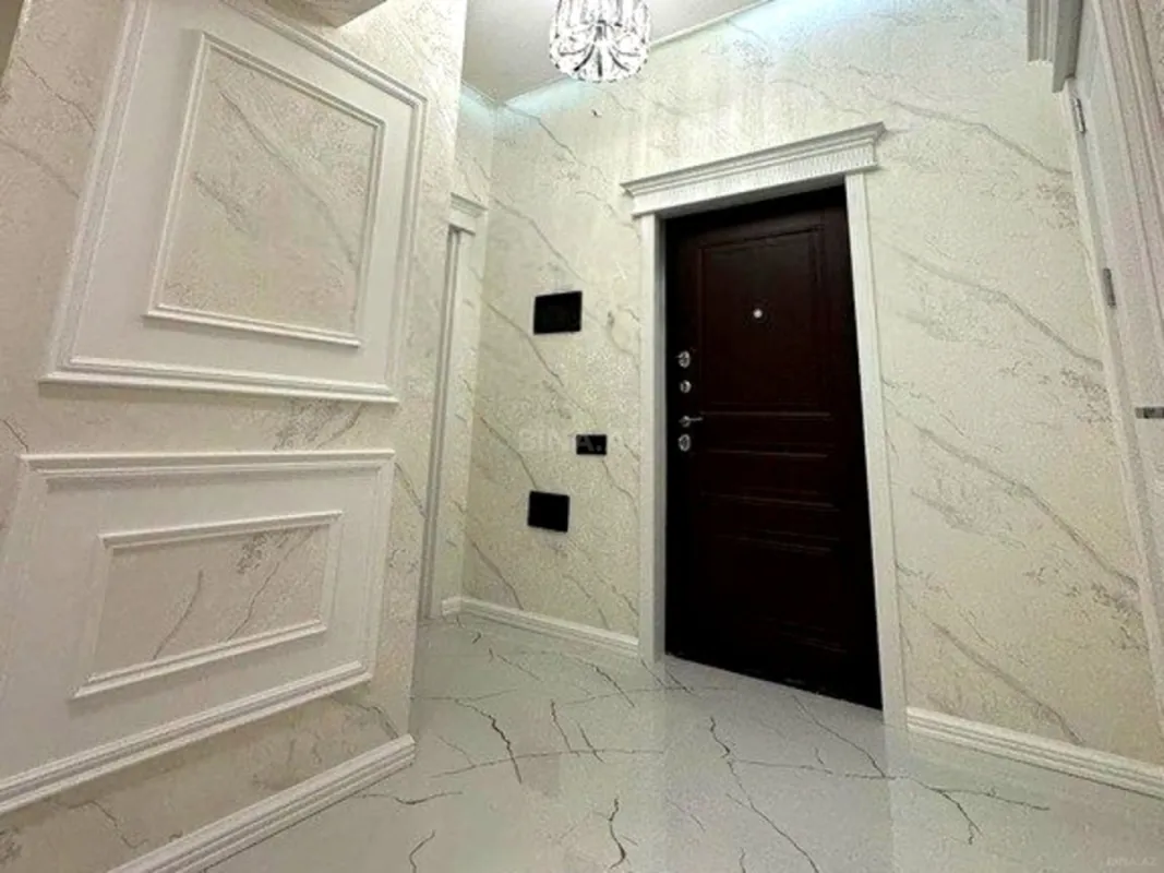 Satılır 2 otaqlı mənzil 80 m²
