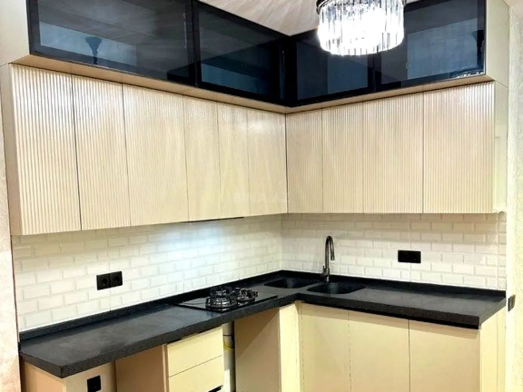 Satılır 2 otaqlı mənzil 80 m²