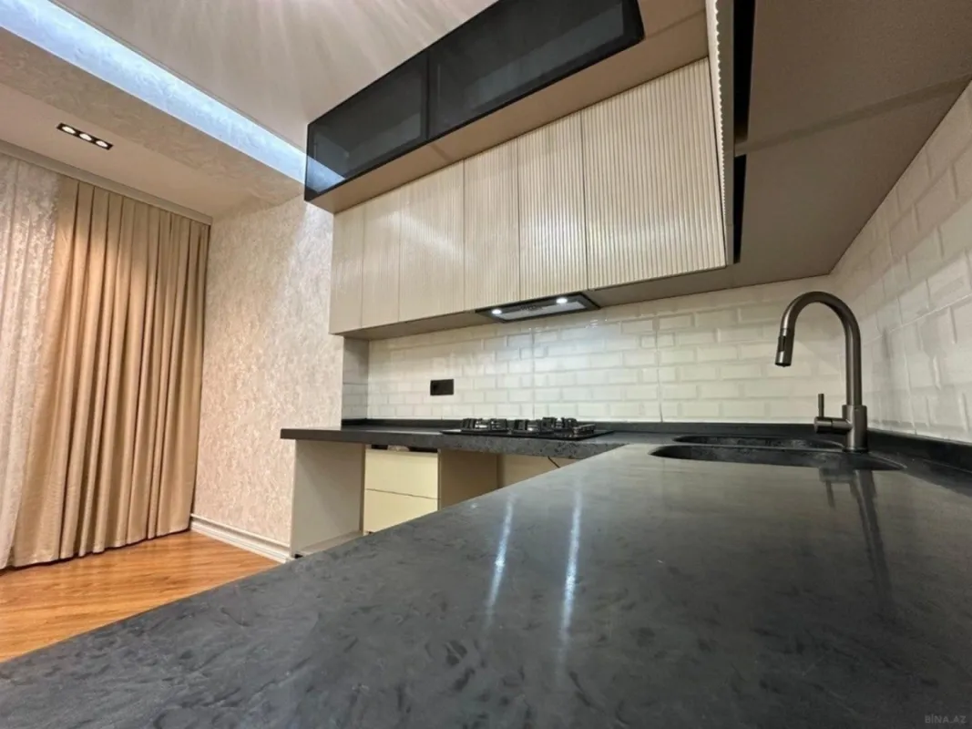 Satılır 2 otaqlı mənzil 80 m²