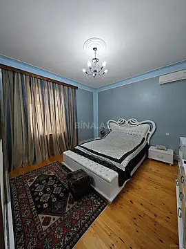 Satılır 5 otaqlı həyət evi 260 m²
