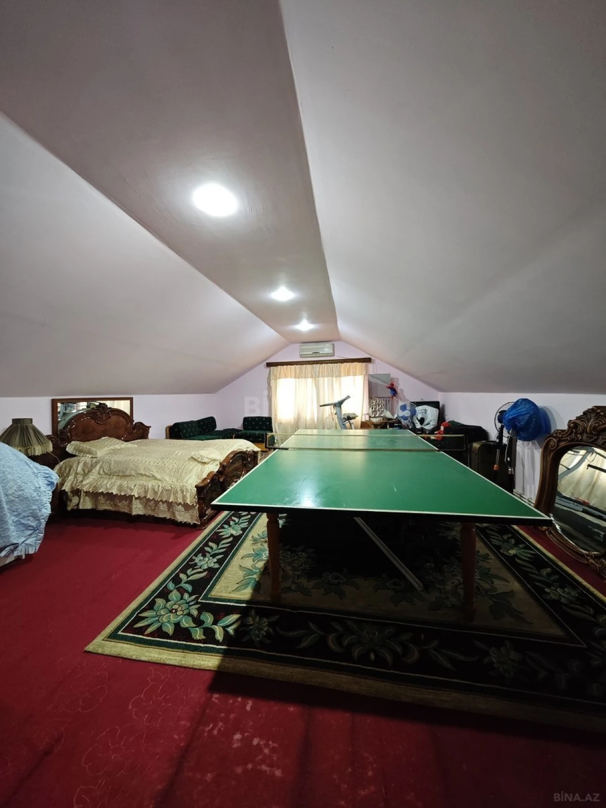 Satılır 5 otaqlı həyət evi 260 m²