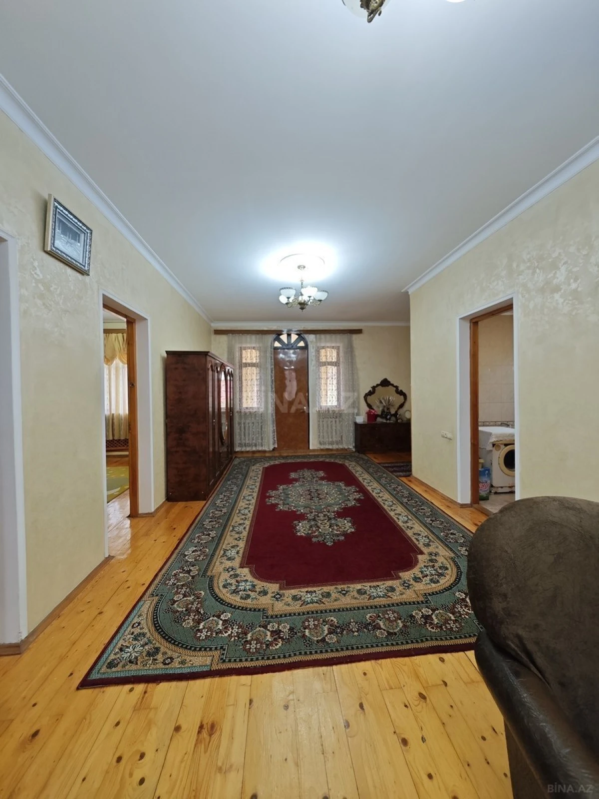 Satılır 5 otaqlı həyət evi 260 m²