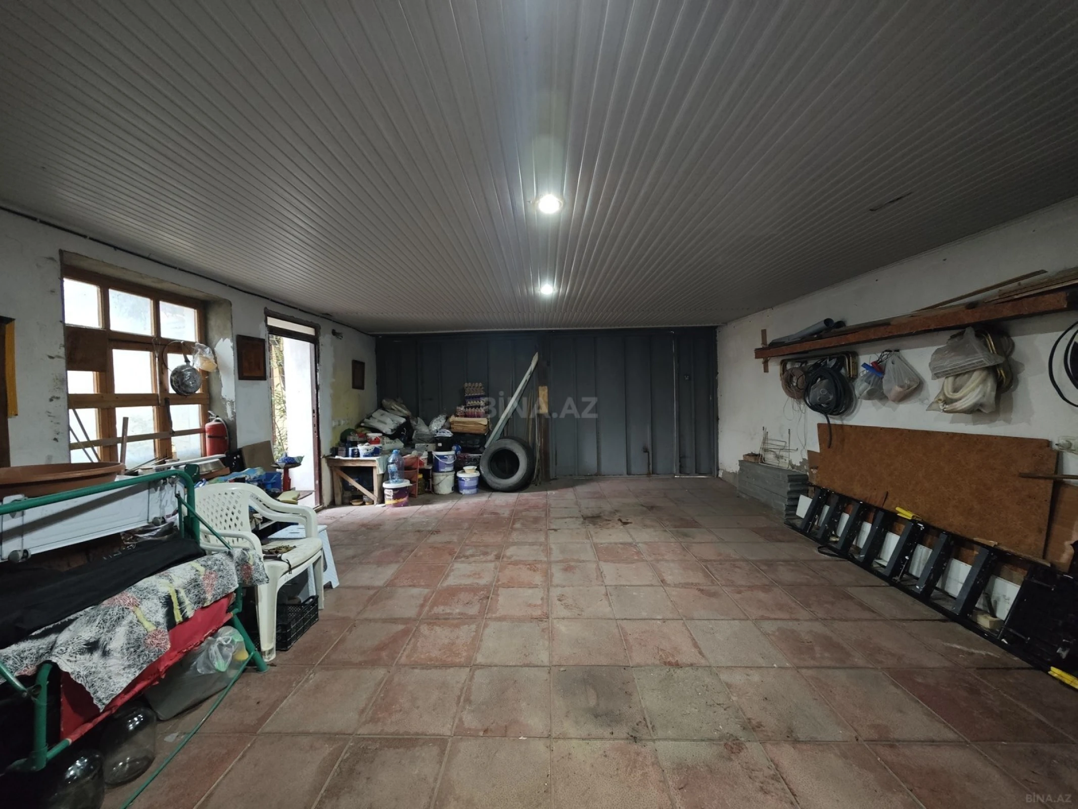 Satılır 5 otaqlı həyət evi 260 m²