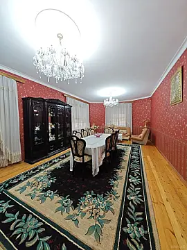 Satılır 5 otaqlı həyət evi 260 m²
