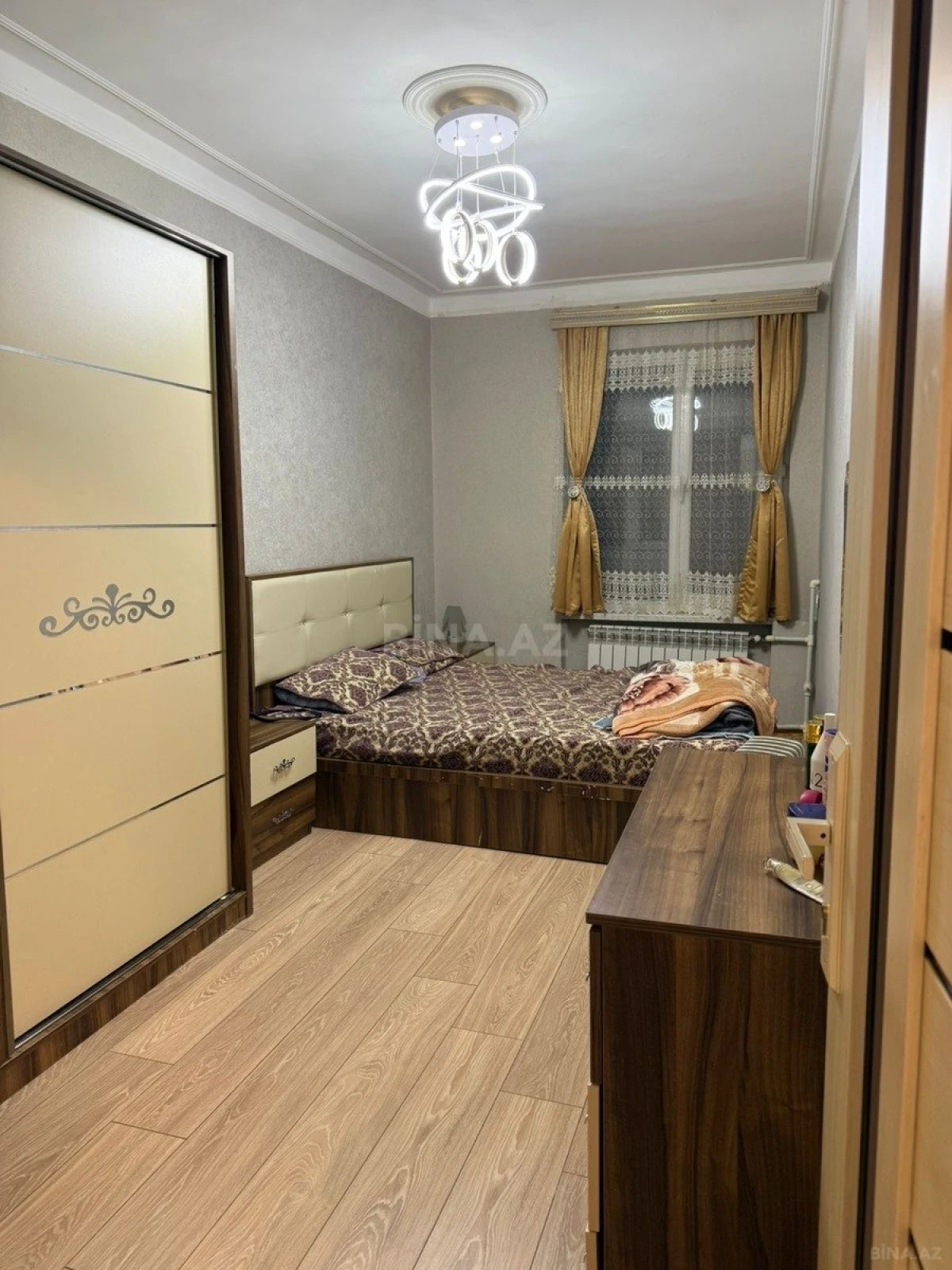 Satılır 3 otaqlı mənzil 70 m²