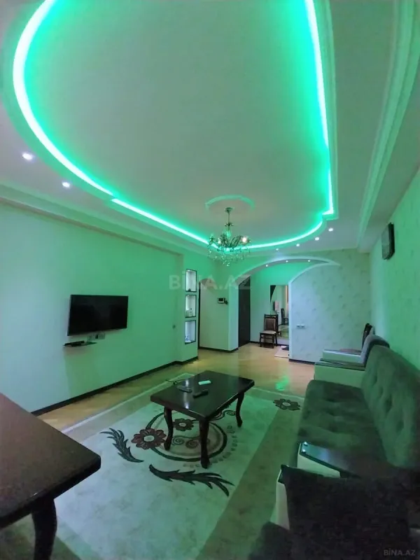 Satılır 3 otaqlı mənzil 97 m²