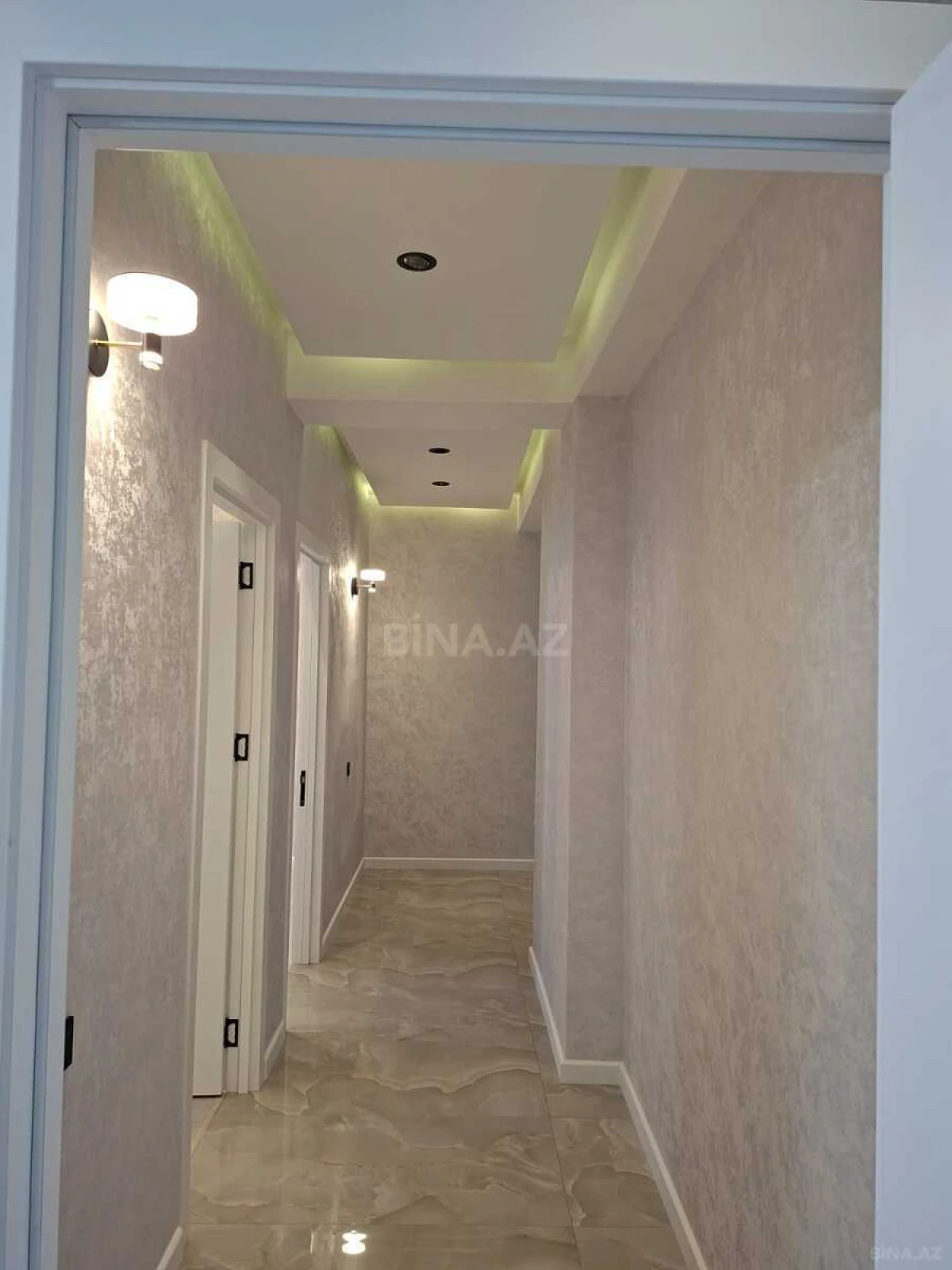 Satılır 2 otaqlı mənzil 86 m²