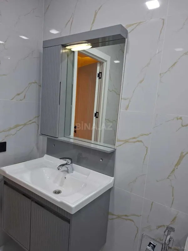 Satılır 2 otaqlı mənzil 86 m²