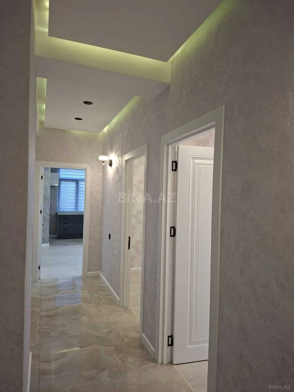 Satılır 2 otaqlı mənzil 86 m²