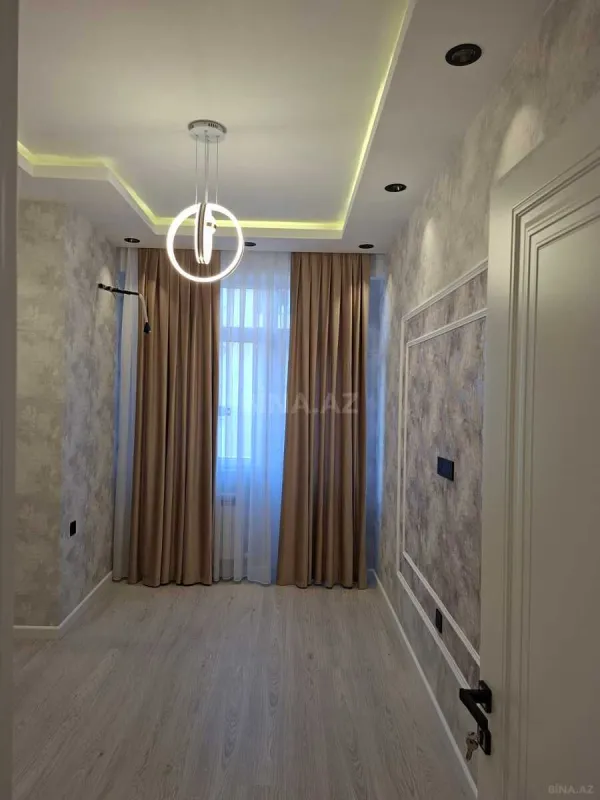 Satılır 2 otaqlı mənzil 86 m²