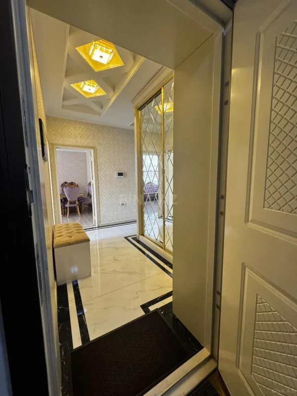 Kirayə verilir 2 otaqlı mənzil 70 m²