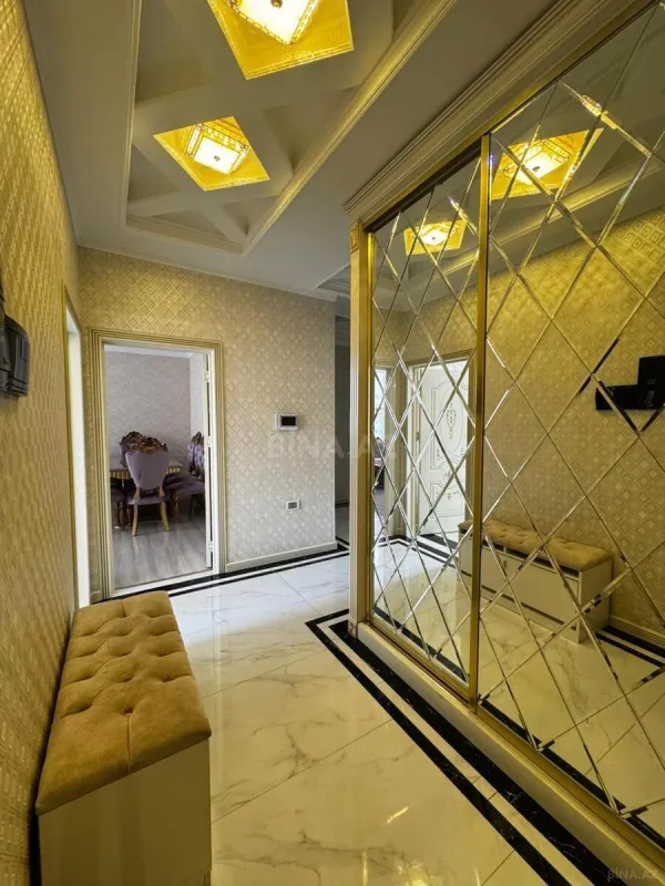 Kirayə verilir 2 otaqlı mənzil 70 m²