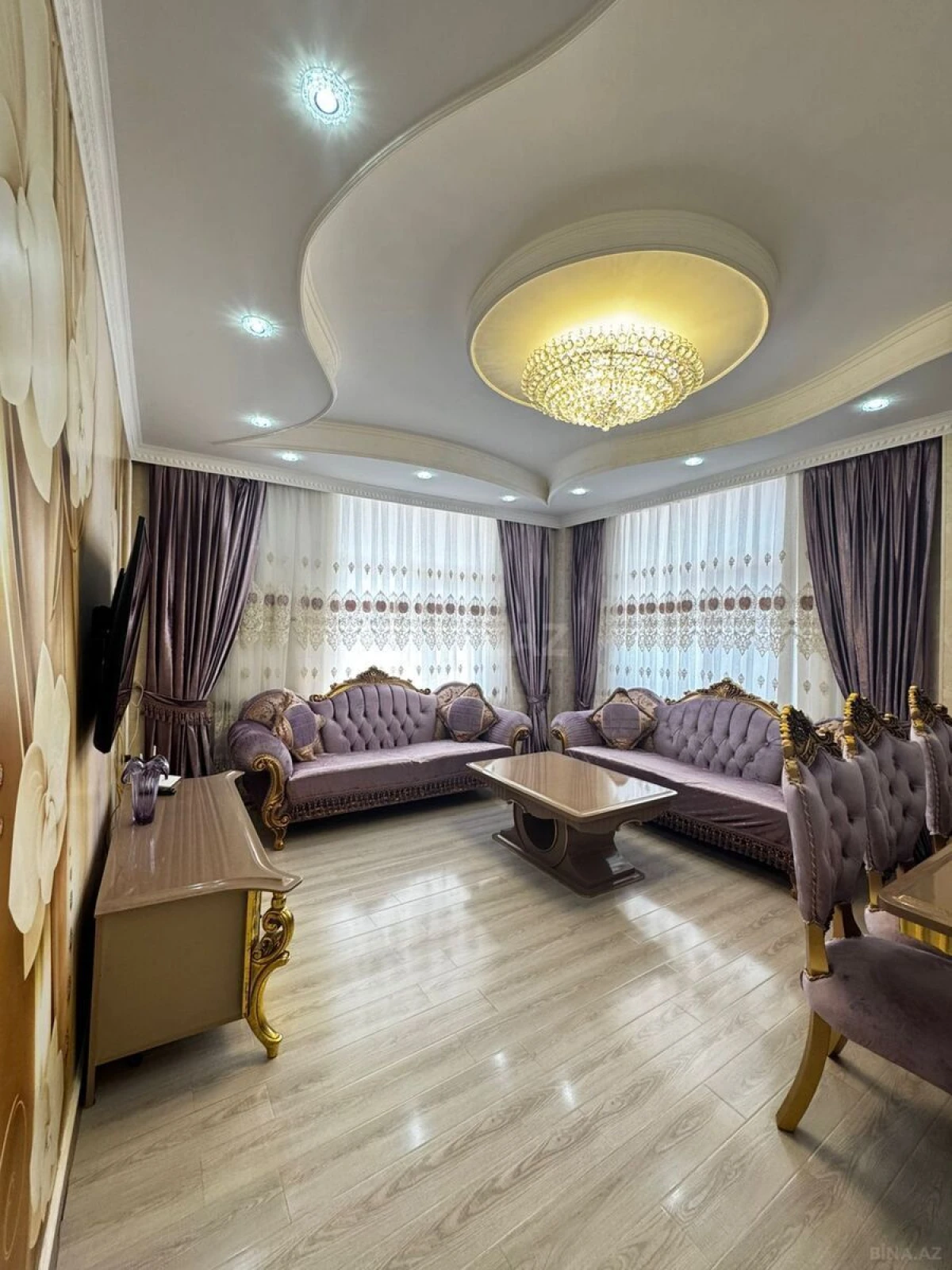 Kirayə verilir 2 otaqlı mənzil 70 m²