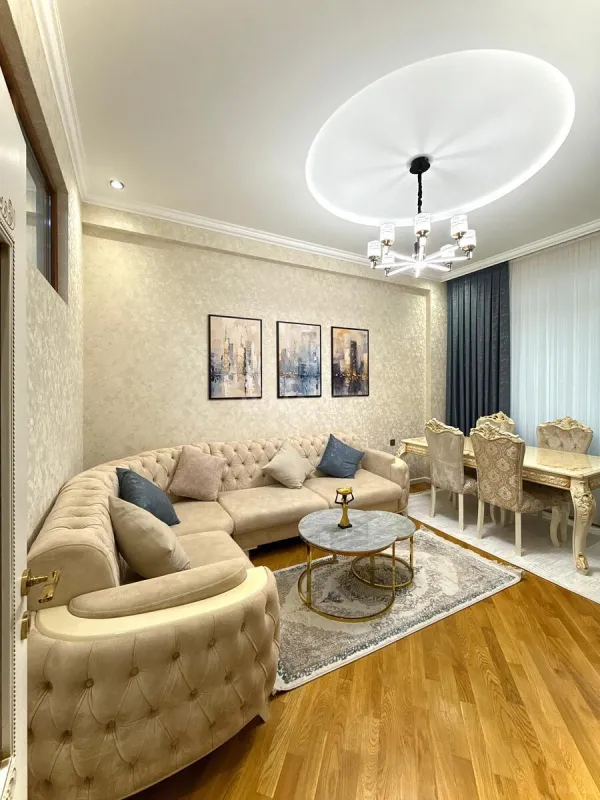 Satılır 2 otaqlı mənzil 62 m²