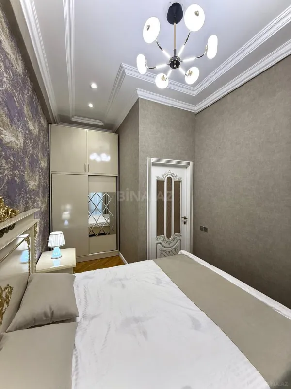 Satılır 2 otaqlı mənzil 62 m²