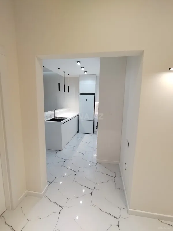 Satılır 2 otaqlı mənzil 92 m²