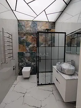 Satılır 2 otaqlı mənzil 92 m²