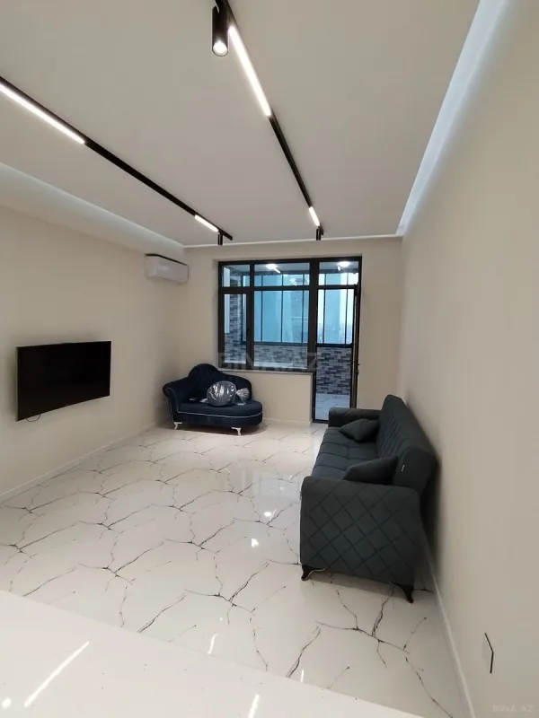 Satılır 2 otaqlı mənzil 92 m²