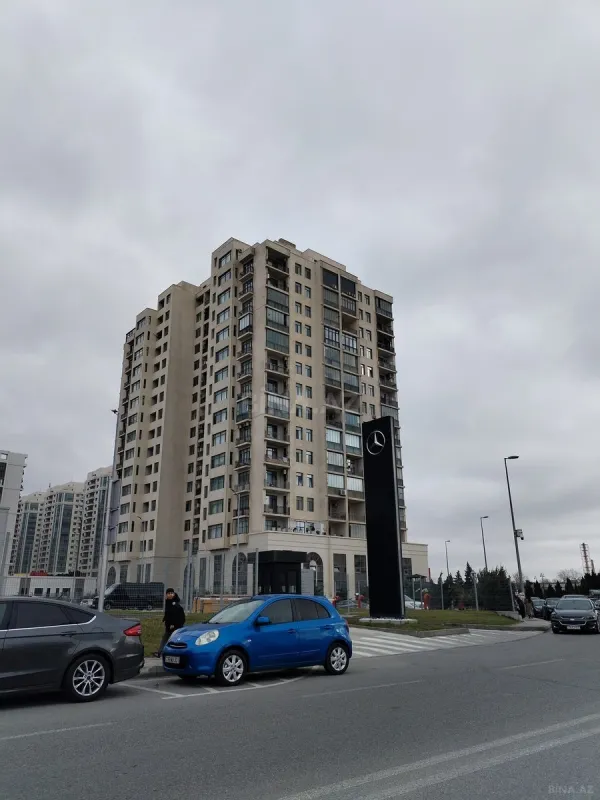 Satılır 2 otaqlı mənzil 92 m²