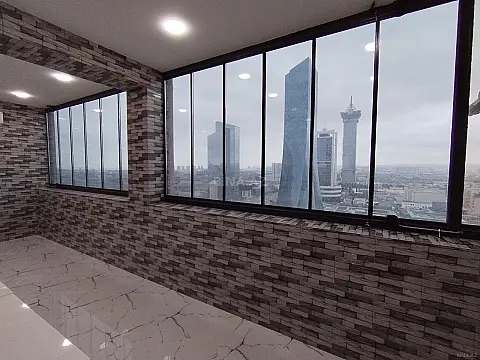 Satılır 2 otaqlı mənzil 92 m²