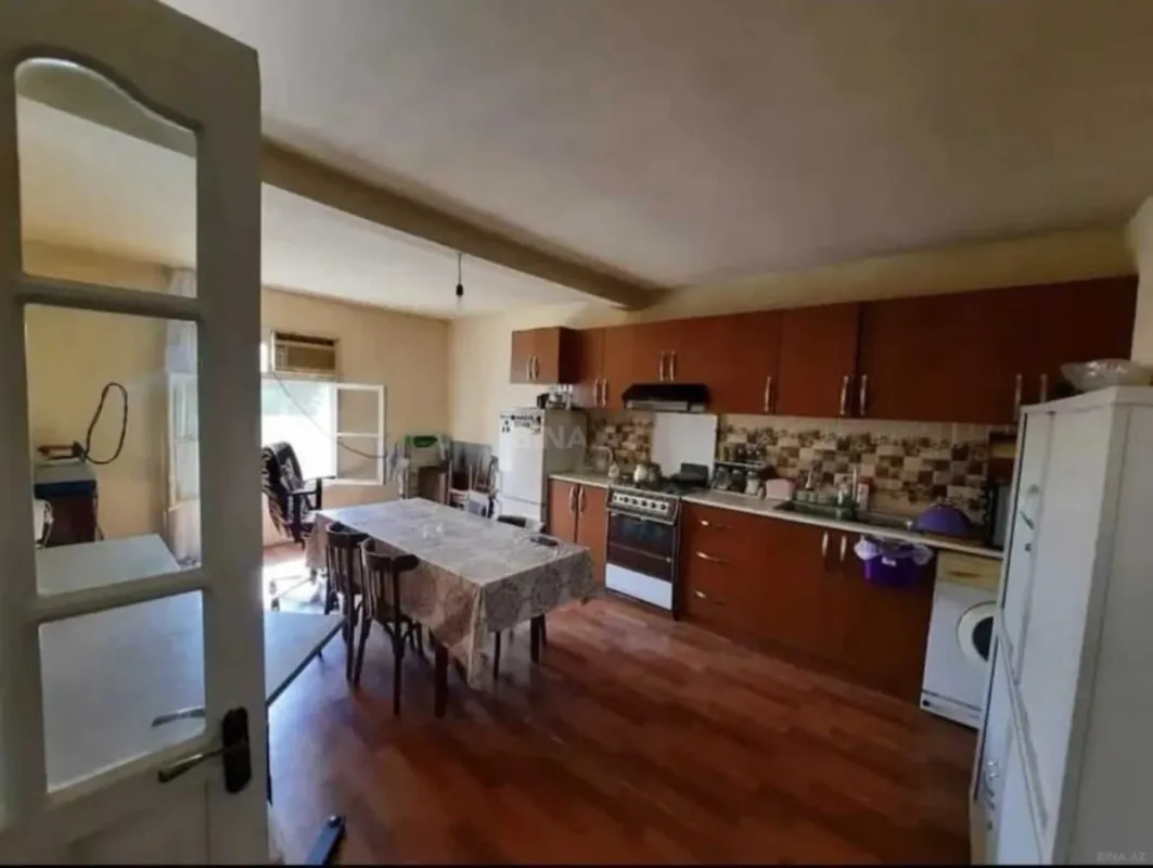 Satılır 3 otaqlı həyət evi 170 m²