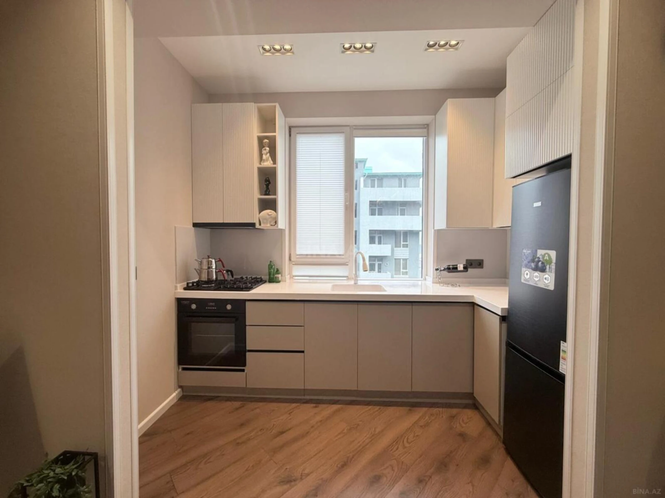 Satılır 2 otaqlı mənzil 60 m²