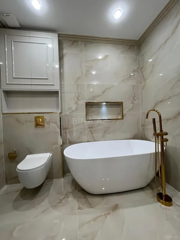 Kirayə verilir 3 otaqlı mənzil 145 m²