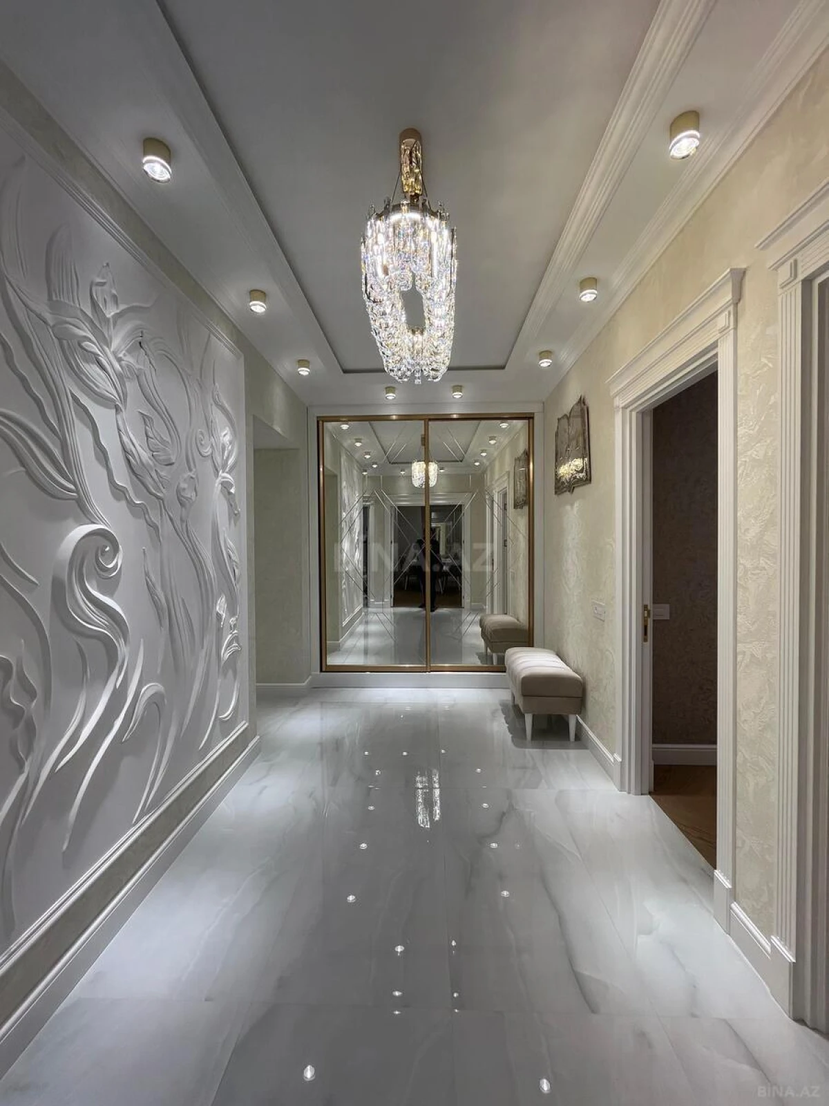 Kirayə verilir 3 otaqlı mənzil 145 m²