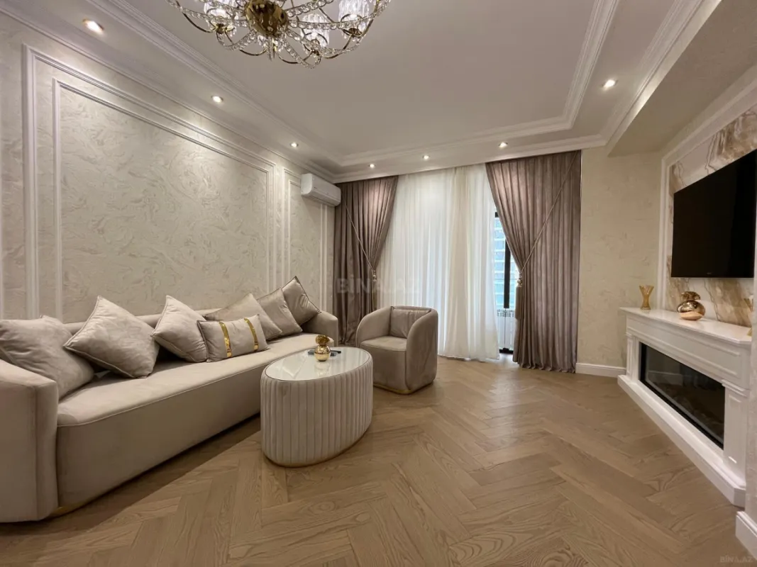 Kirayə verilir 3 otaqlı mənzil 145 m²