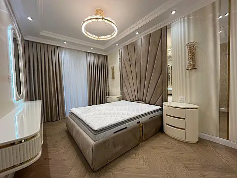 Kirayə verilir 3 otaqlı mənzil 145 m²