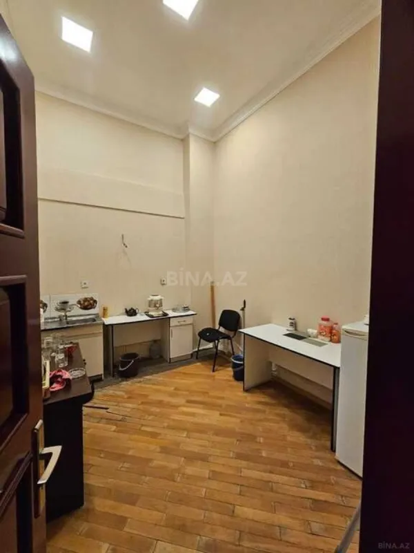 Kirayə verilir 5 otaqlı ofis 170 m²