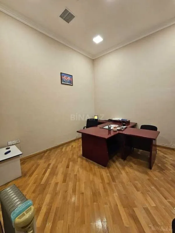 Kirayə verilir 5 otaqlı ofis 170 m²