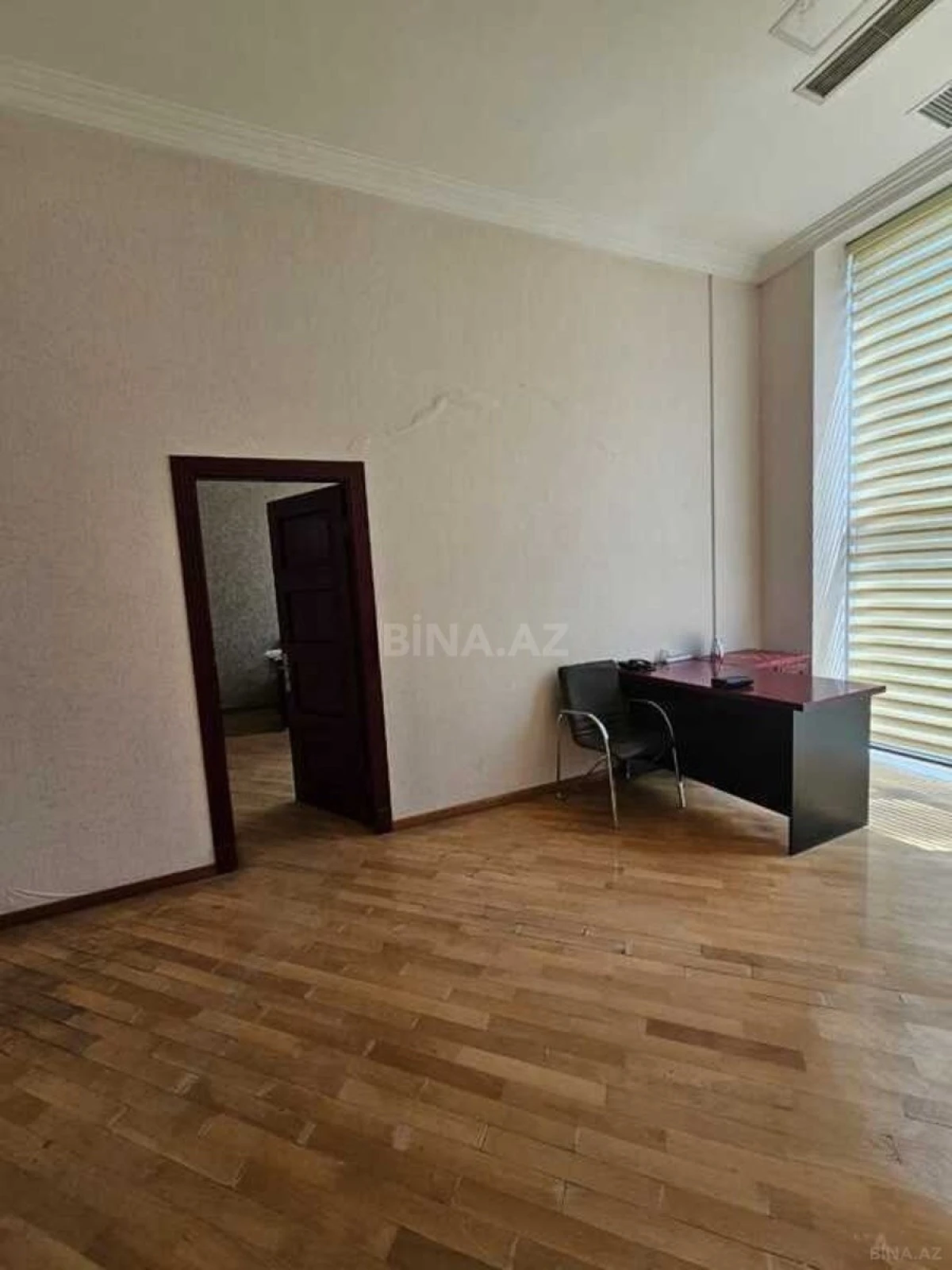 Kirayə verilir 5 otaqlı ofis 170 m²