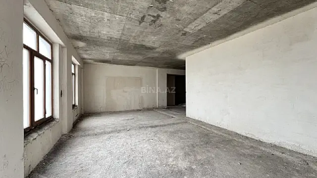 Satılır 4 otaqlı mənzil 200 m²