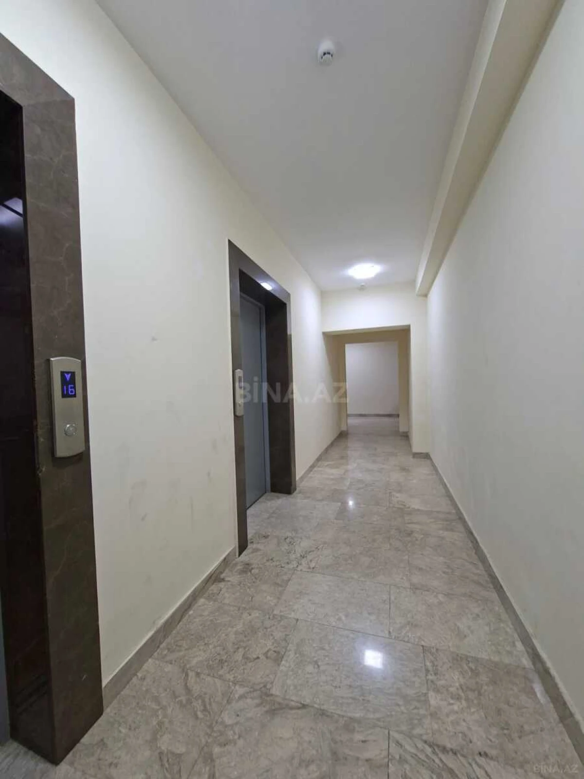 Satılır 3 otaqlı mənzil 79 m²