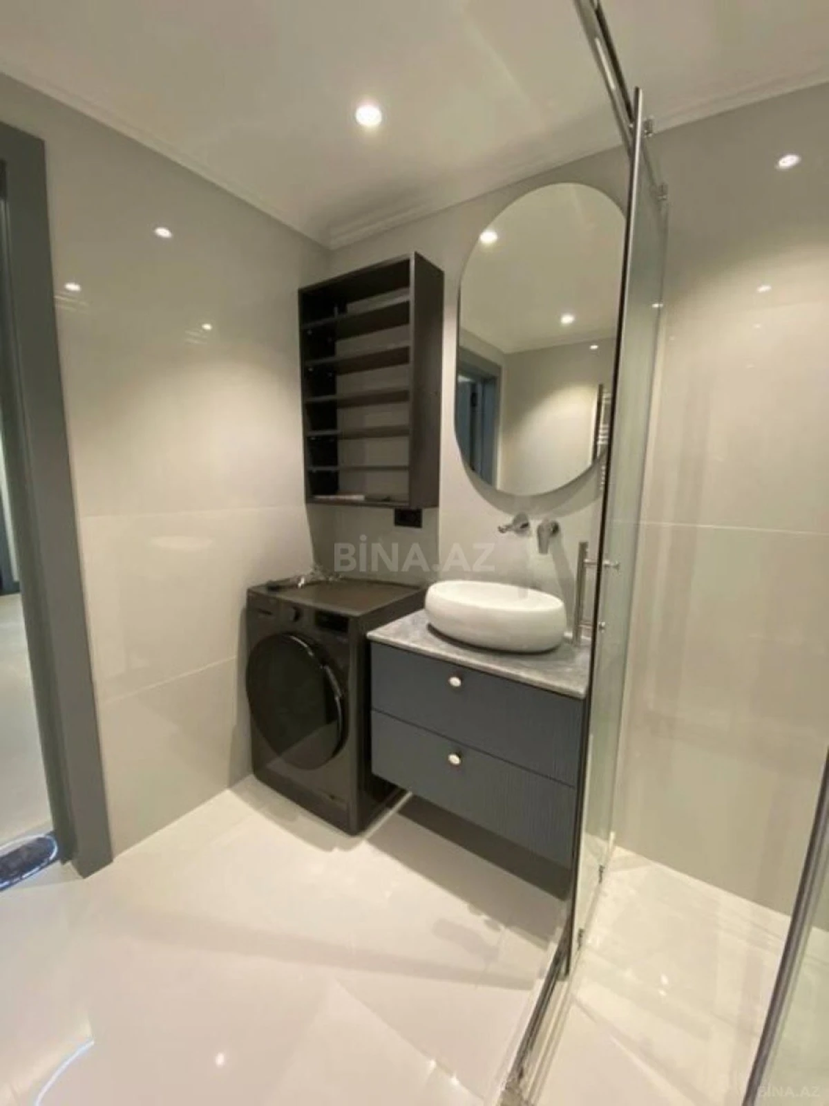 Satılır 2 otaqlı mənzil 85 m²