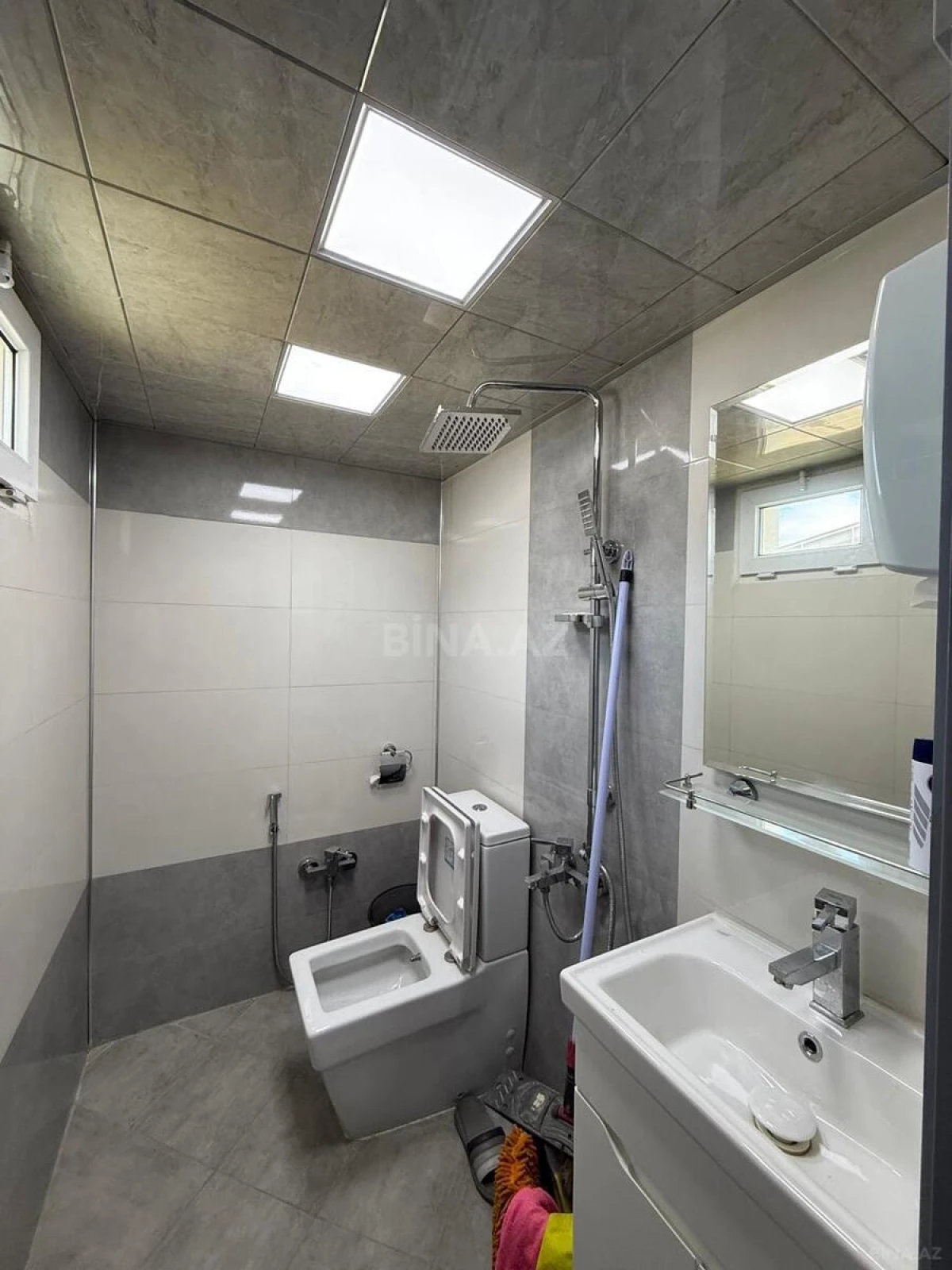 Satılır obyekt 768 m²