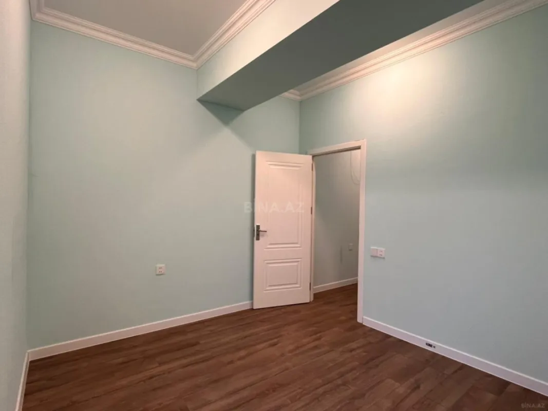 Satılır 3 otaqlı mənzil 106 m²