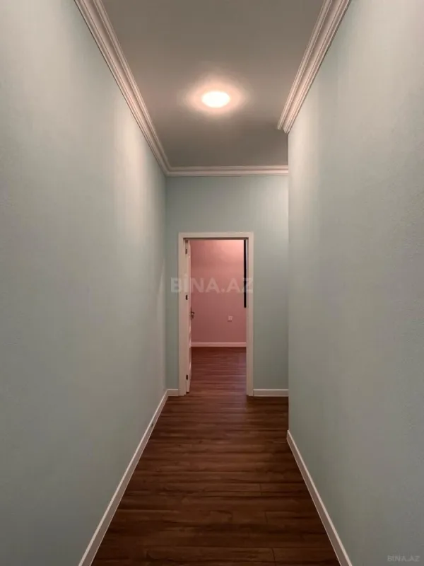 Satılır 3 otaqlı mənzil 106 m²