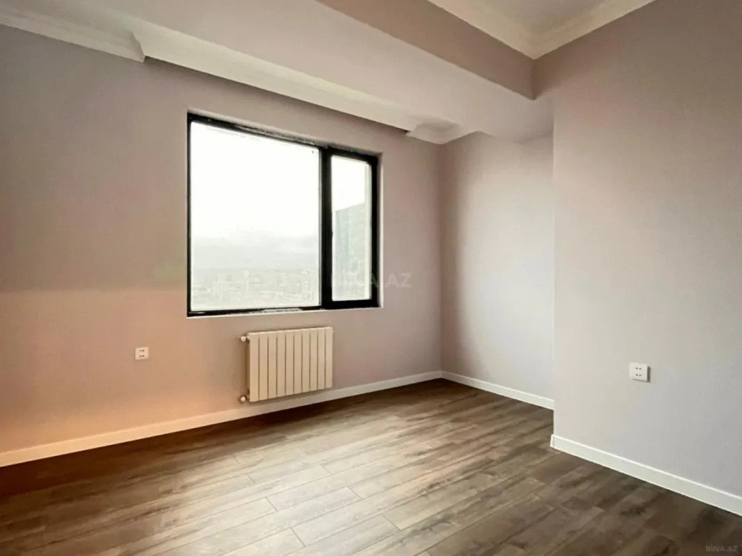 Satılır 3 otaqlı mənzil 106 m²