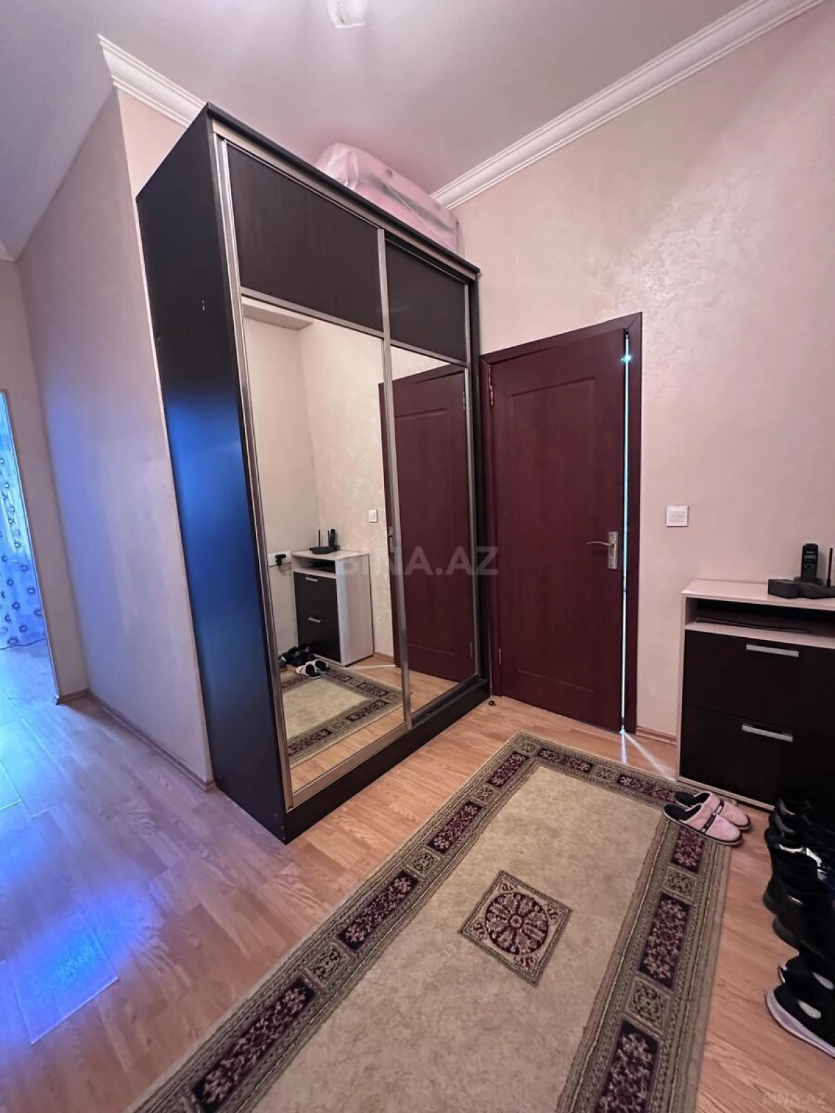 Kirayə verilir 2 otaqlı mənzil 60 m²