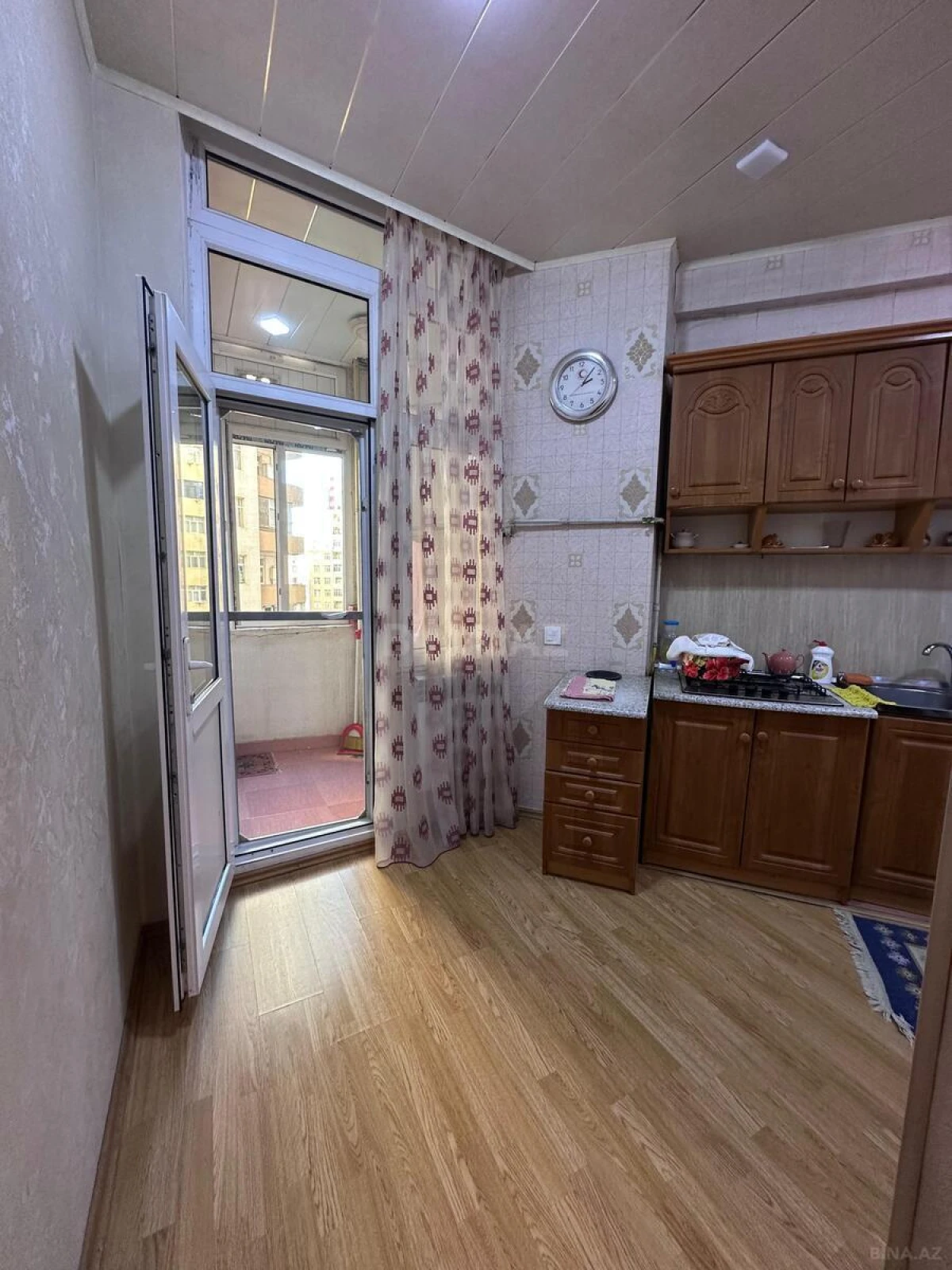 Kirayə verilir 2 otaqlı mənzil 60 m²