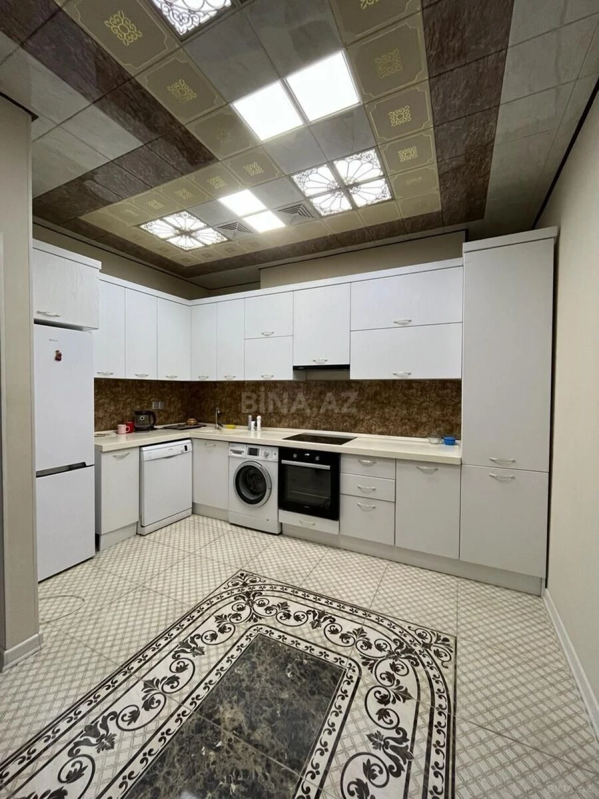 Satılır 2 otaqlı mənzil 70 m²