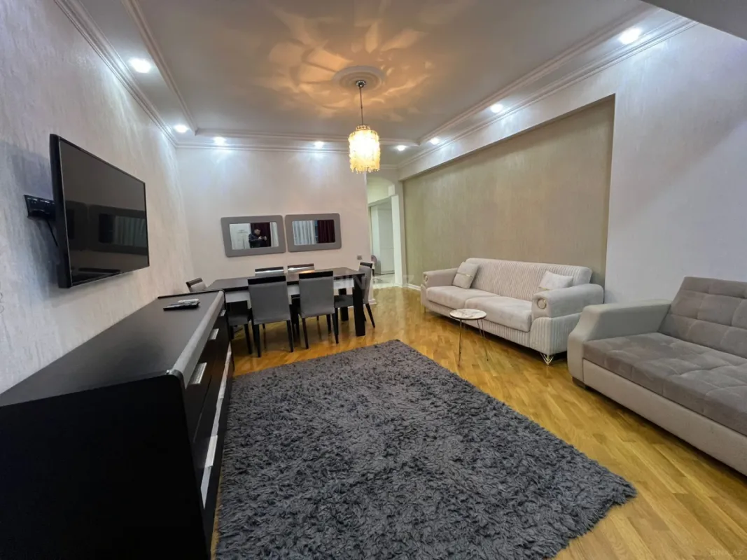 Satılır 2 otaqlı mənzil 70 m²
